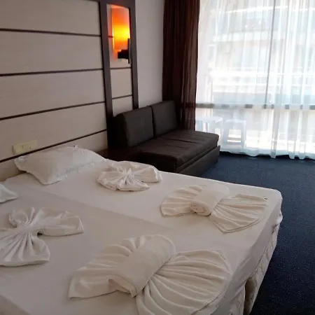 S B Sea View Rooms *